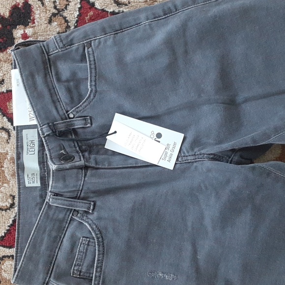 Jeans - Picture 2 of 6